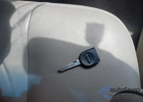 2007 Ford Crown Victoria Lx из США, поврежденный, VIN 2FAFP74V67X122500